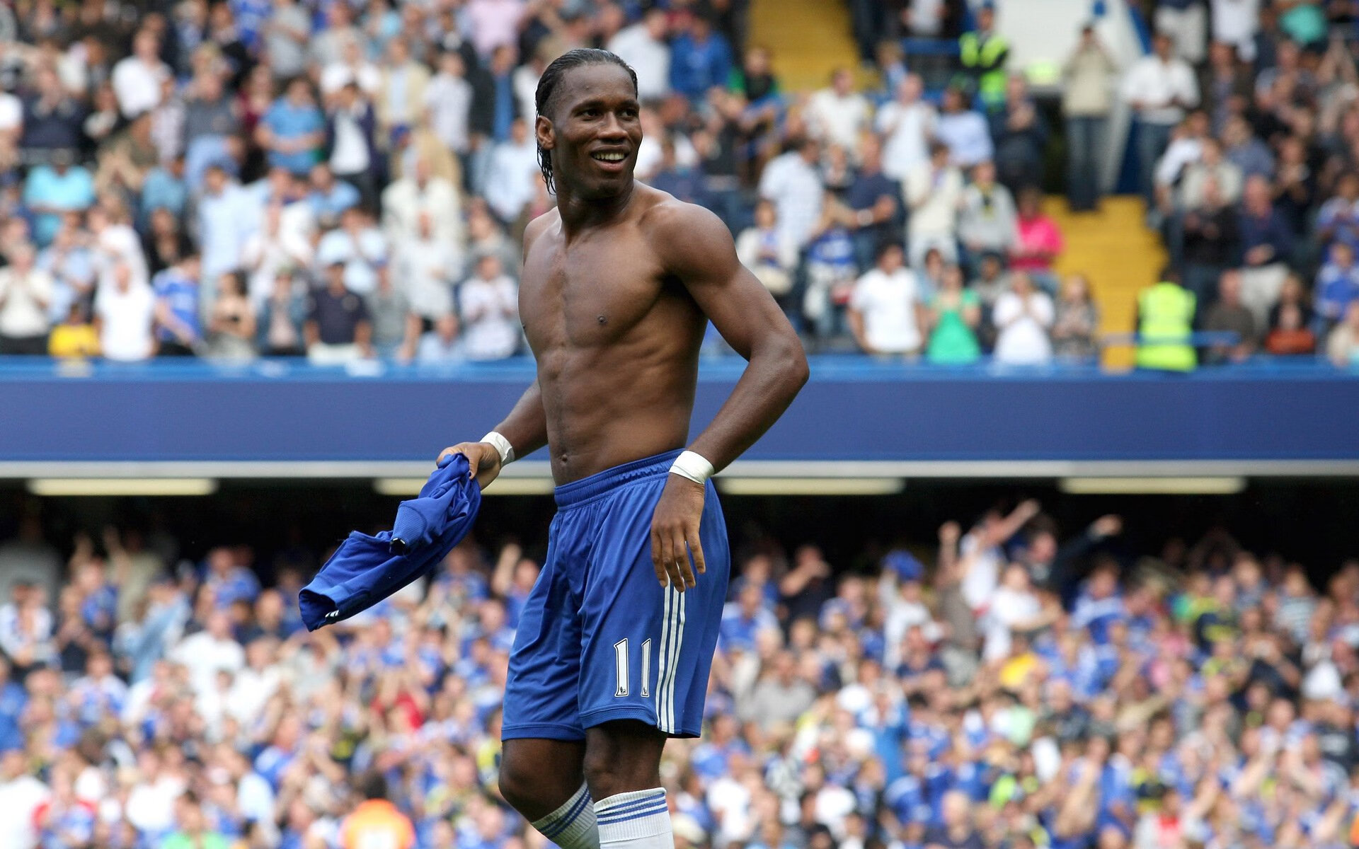 _未来体育场景:虚拟与现实完美融合_,未来体育馆概念设计